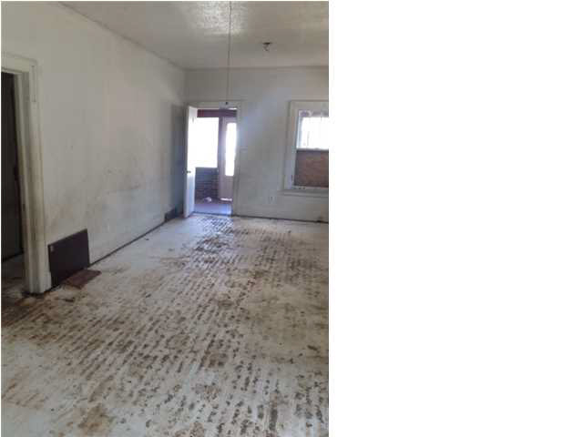 421 Richardt Ave, Evansville, IN 47711 photo 4