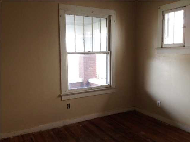 1807 Stringtown Rd, Evansville, IN 47711 photo 5