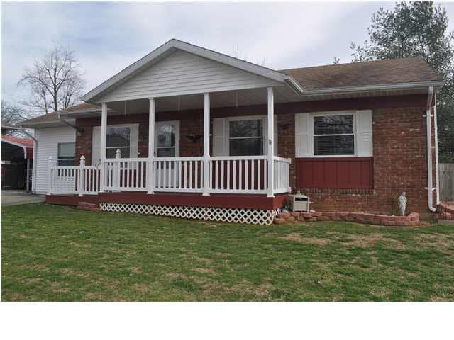 203 Spruce Ln, Dale, IN 47523 photo 1