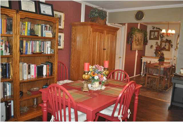 203 Spruce Ln, Dale, IN 47523 photo 11
