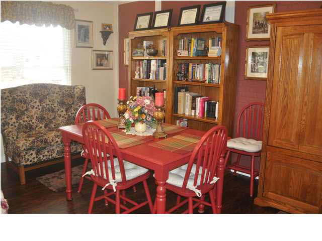 203 Spruce Ln, Dale, IN 47523 photo 10