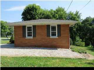 9740 W Boonville New Harmony Rd, Evansville, IN 47720 photo 2