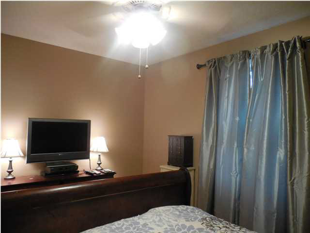 512 N Ohio St, Chandler, IN 47610 photo 14