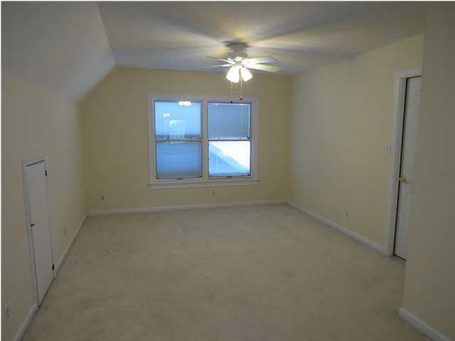417 Hollybush Ln, Evansville, IN 47715 photo 9
