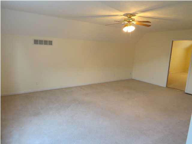 417 Hollybush Ln, Evansville, IN 47715 photo 8