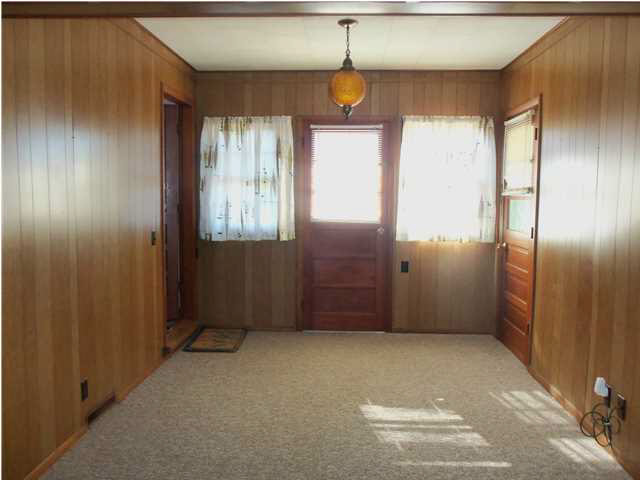 624 Elnora St, Odon, IN 47562 photo 9