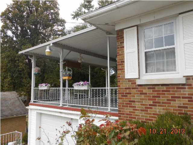 3421 Detroy Rd, Evansville, IN 47720 photo 2