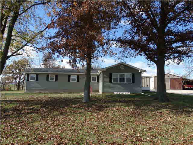 2719 S 1250 E, Oakland City, IN 47660 photo 1