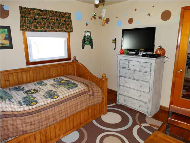 2719 S 1250 E, Oakland City, IN 47660 photo 7