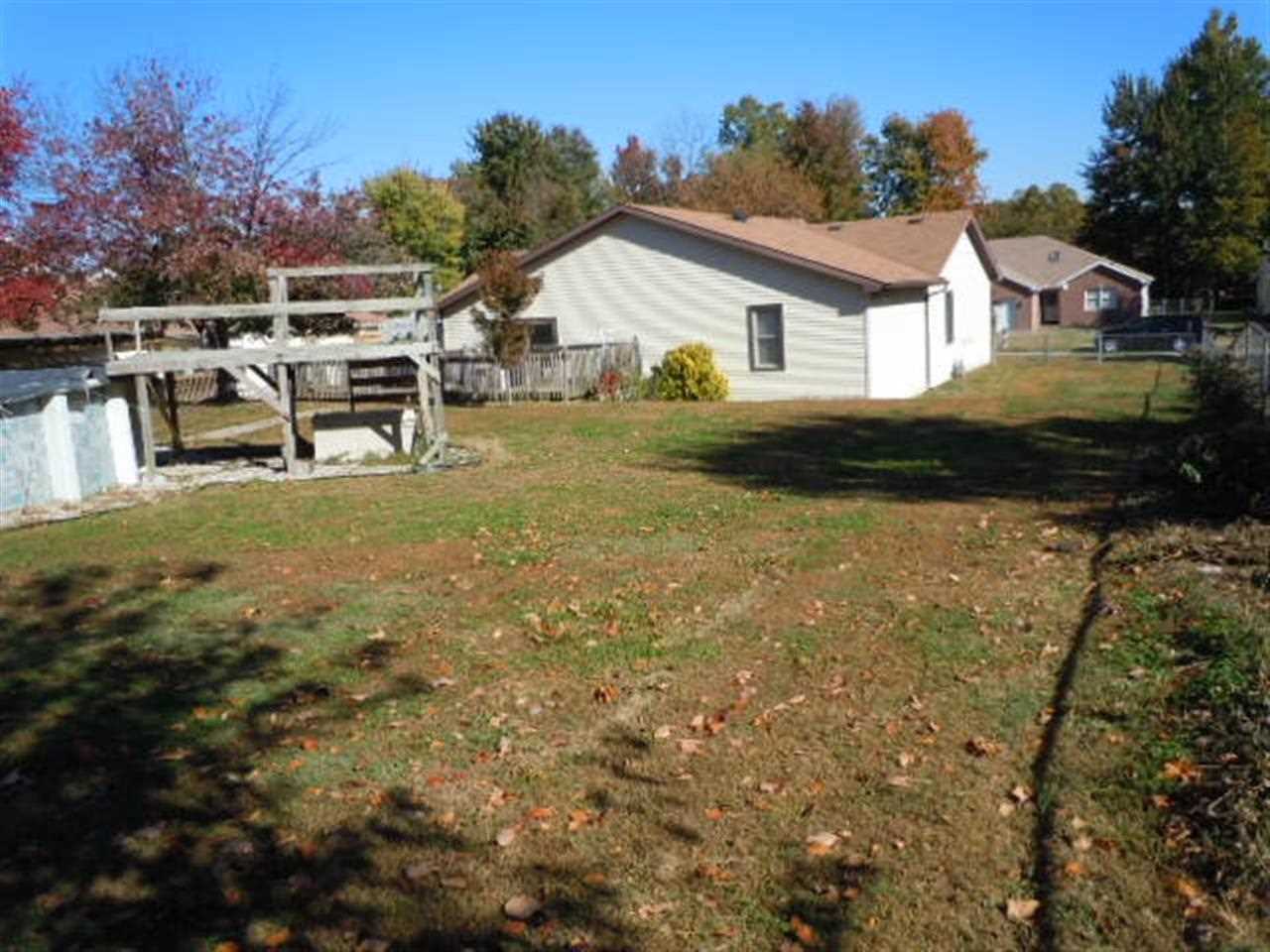 5599 Maple Ln, Newburgh, IN 47630 photo 3