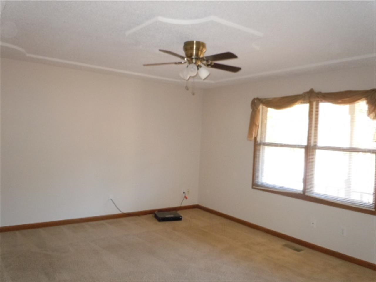 5599 Maple Ln, Newburgh, IN 47630 photo 7