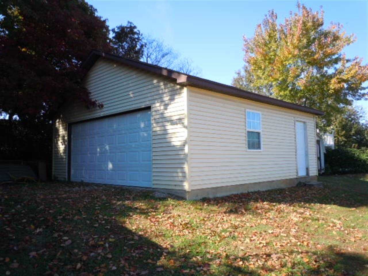 5599 Maple Ln, Newburgh, IN 47630 photo 4