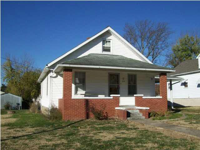 218 S Geiger St, Huntingburg, IN 47542 photo 1