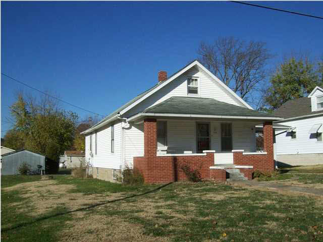 218 S Geiger St, Huntingburg, IN 47542 photo 5