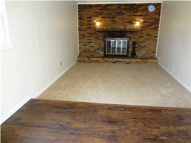 2431 Lexington Rd, Evansville, IN 47720 photo 4