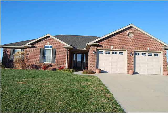 314 W 20th St, Huntingburg, IN 47542 photo 1