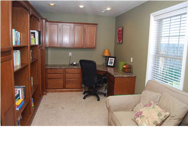 314 W 20th St, Huntingburg, IN 47542 photo 7