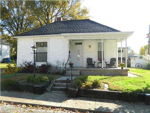 111 Jefferson St, Newburgh, IN 47630 photo 2