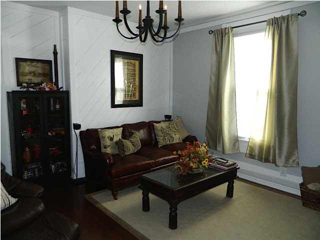 111 Jefferson St, Newburgh, IN 47630 photo 3