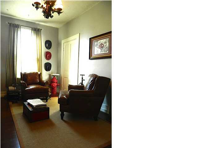 111 Jefferson St, Newburgh, IN 47630 photo 9