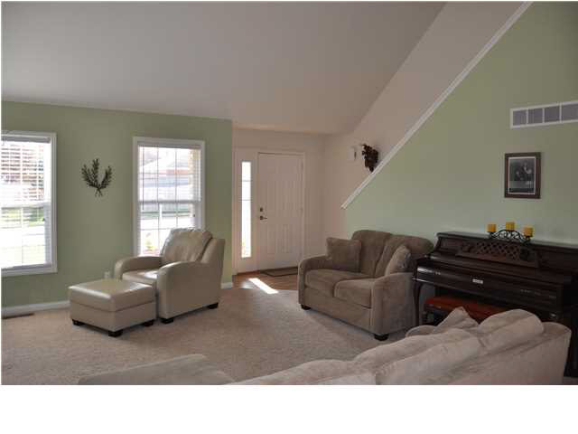3444 Canyon Dr, Evansville, IN 47711 photo 2