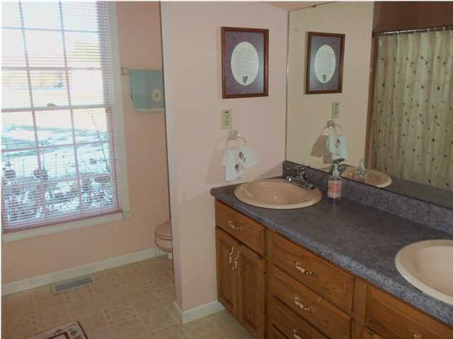 729 W Graham Rd, Washington, IN 47501 photo 5