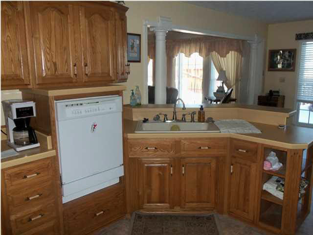 729 W Graham Rd, Washington, IN 47501 photo 3