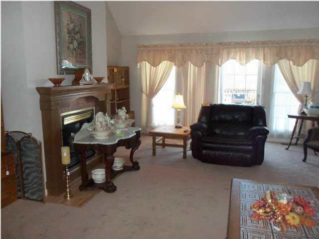 729 W Graham Rd, Washington, IN 47501 photo 4