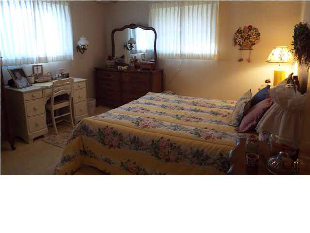 5900 Monroe Ave, Evansville, IN 47715 photo 9