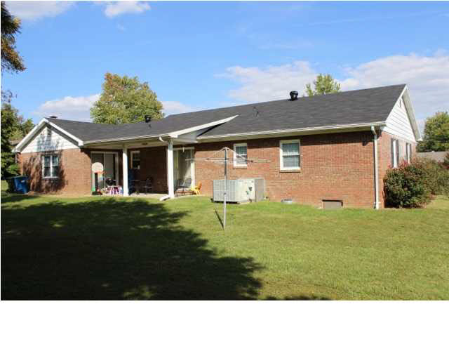 1713 Arrowhead Dr, Boonville, IN 47601 photo 3
