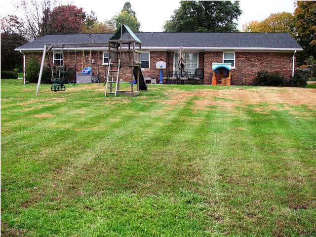 208 N Cale St, Poseyville, IN 47633 photo 15