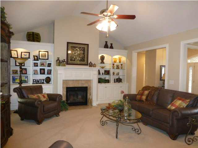 2311 Sciota Ct, Newburgh, IN 47630 photo 4