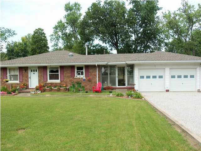 7416 Adams Ave, Evansville, IN 47715 photo 1