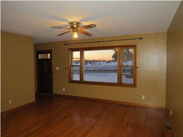 920 Main St, Corydon, KY 42406 photo 4