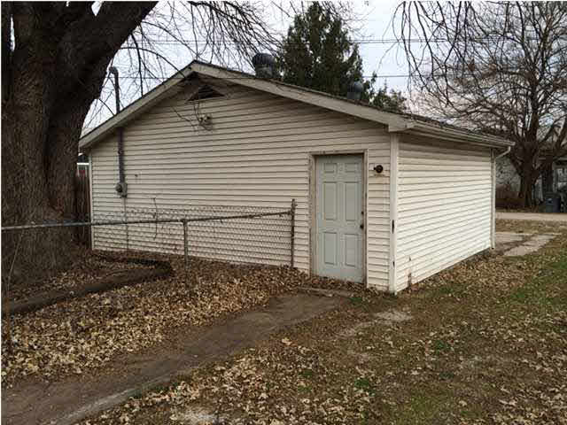 2215 N Heidelbach Ave, Evansville, IN 47711 photo 5
