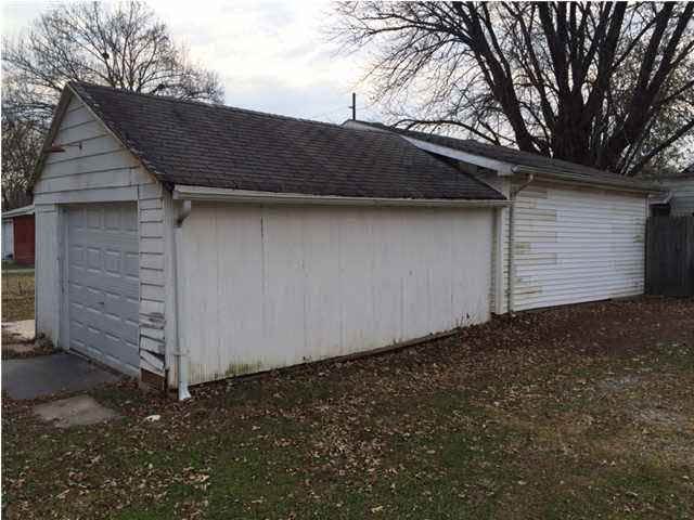 2215 N Heidelbach Ave, Evansville, IN 47711 photo 4