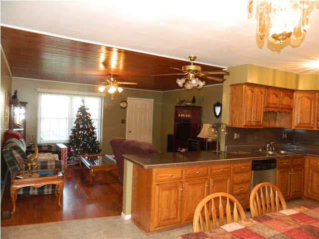 905 Longfellow Dr, Washington, IN 47501 photo 8