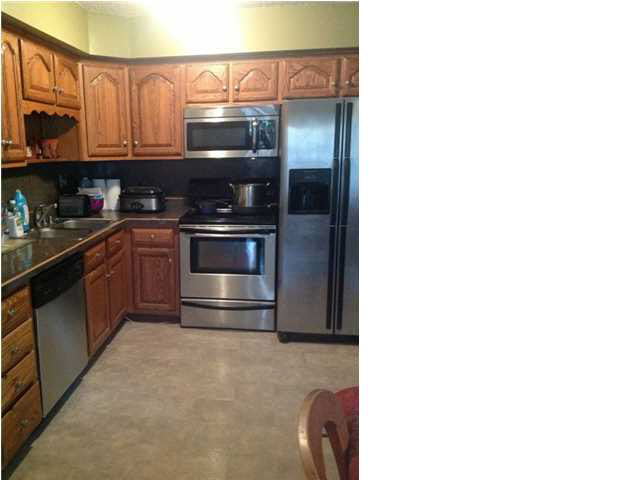 905 Longfellow Dr, Washington, IN 47501 photo 2