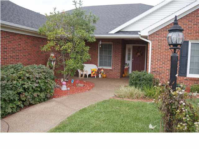 2555 Meadowcrest Dr, Newburgh, IN 47630 photo 2