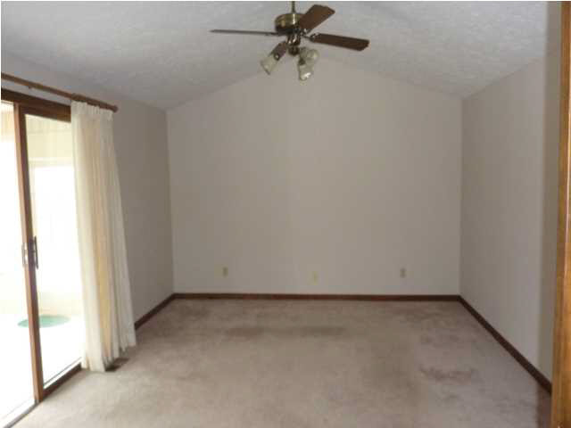 4026 N Iroquois Dr, Evansville, IN 47711 photo 13