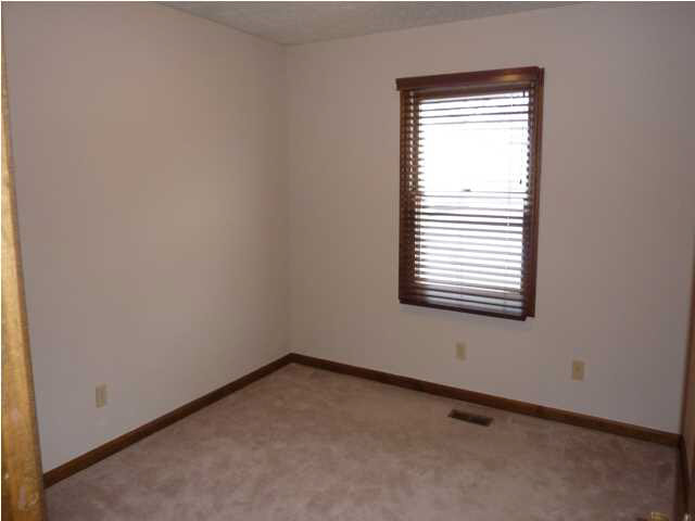 4026 N Iroquois Dr, Evansville, IN 47711 photo 16
