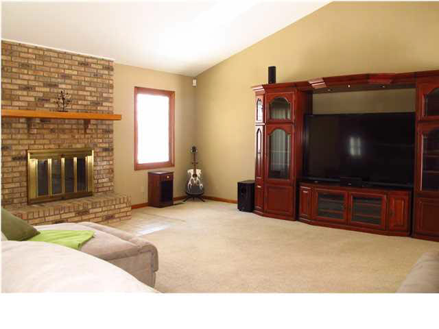 6200 Penila Dr, Boonville, IN 47601 photo 8