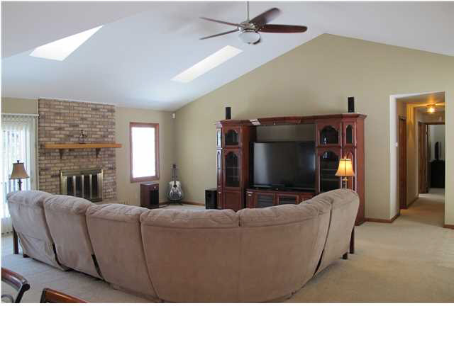 6200 Penila Dr, Boonville, IN 47601 photo 2