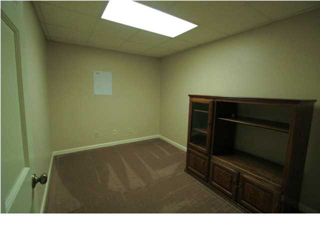 3760 W Holland Rd E, Huntingburg, IN 47542 photo 8
