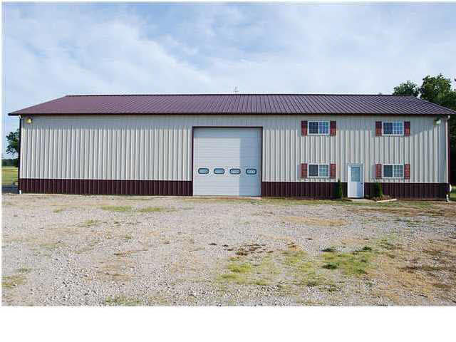 3760 W Holland Rd E, Huntingburg, IN 47542 photo 1