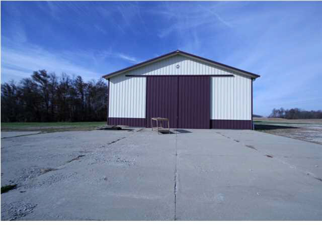 3760 W Holland Rd E, Huntingburg, IN 47542 photo 17