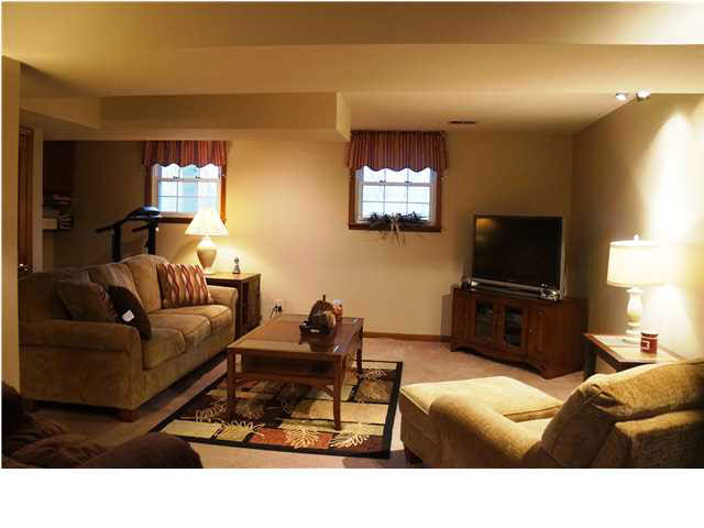 6744 Concord Dr, Newburgh, IN 47630 photo 30