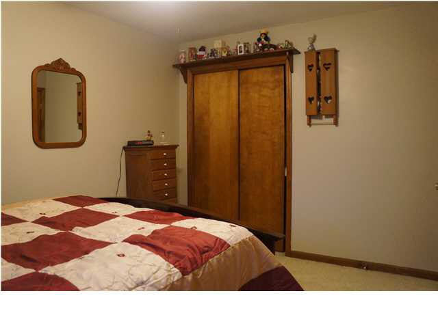 6744 Concord Dr, Newburgh, IN 47630 photo 23