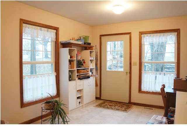 6744 Concord Dr, Newburgh, IN 47630 photo 14