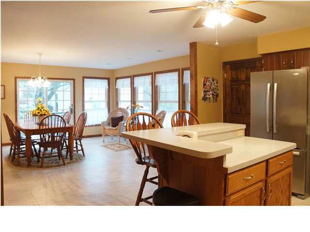 6744 Concord Dr, Newburgh, IN 47630 photo 9
